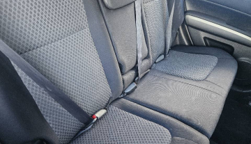 2010 Nissan X-Trail11.jpg